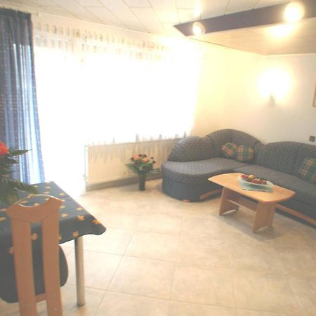 Landgasthof - Hotel Zum Stern Linden  Экстерьер фото